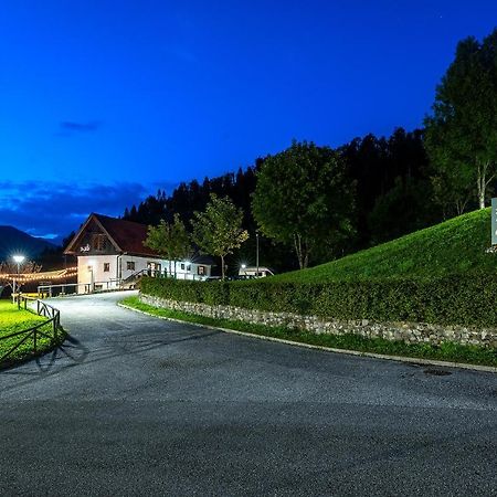 Camping & Caravan Zoncolan Оваро Экстерьер фото