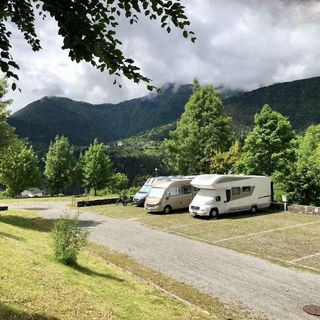 Camping & Caravan Zoncolan Оваро Экстерьер фото